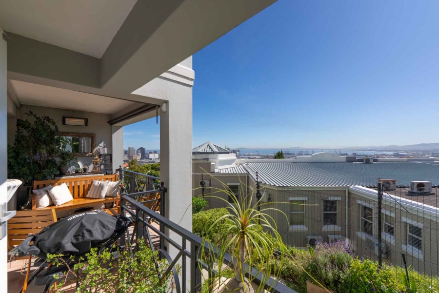 2 Bedroom Property for Sale in Devils Peak Western Cape